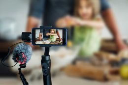 فیلم برداری با موبایل